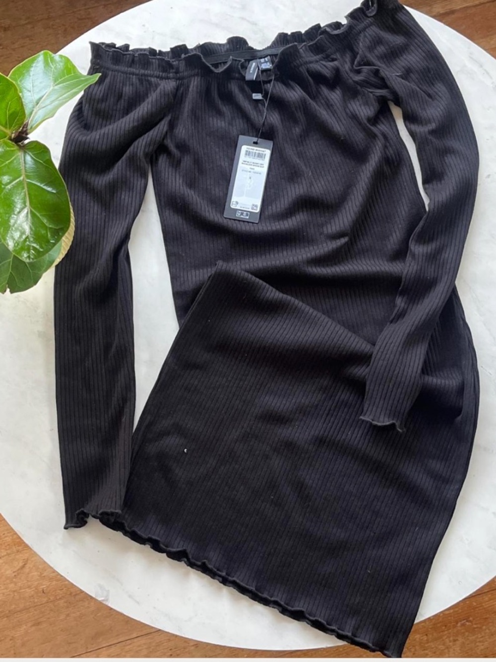 Vero Moda Black Ribbed Off-Shoulder Long Sleeve Dress